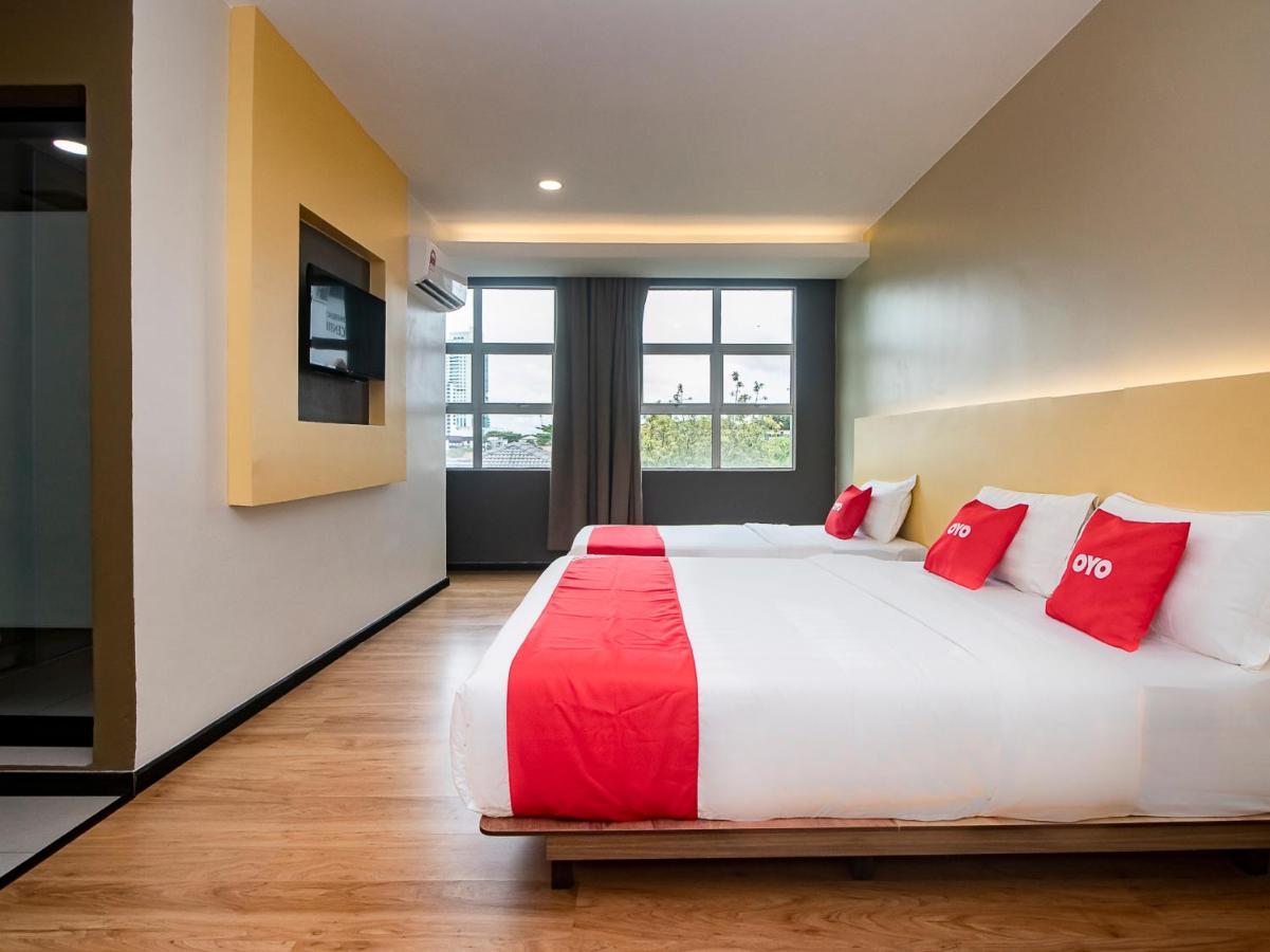 Oyo 90105 Towermas Hotel Sibu Esterno foto