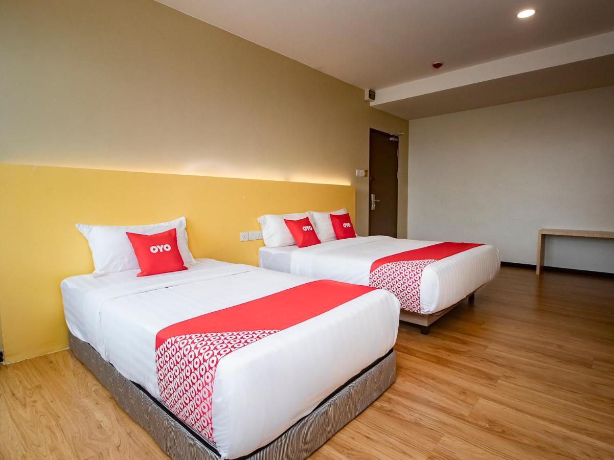 Oyo 90105 Towermas Hotel Sibu Esterno foto